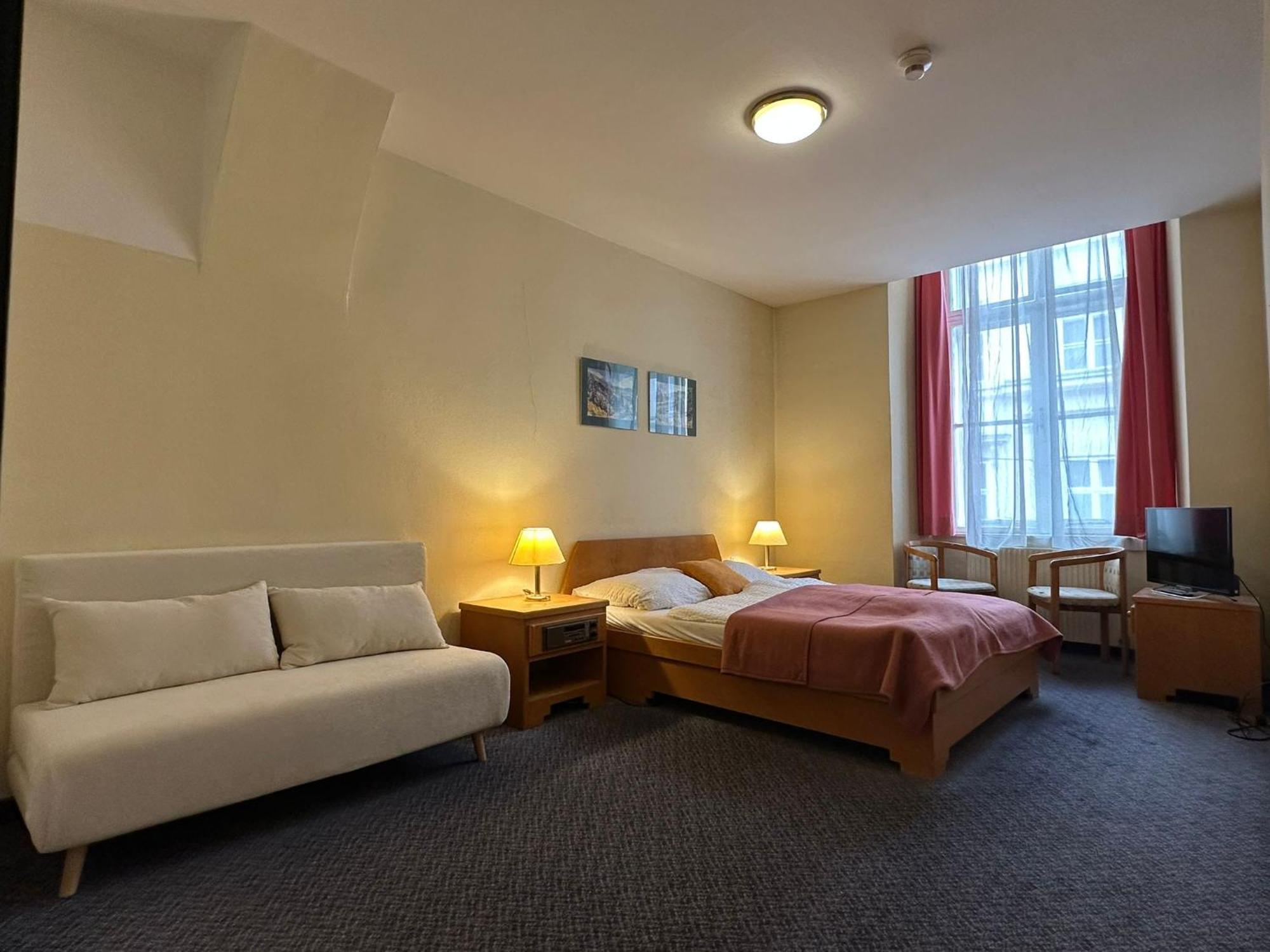 Very Central Apartments, 5 Min To City Center, No Reception Wien Eksteriør billede