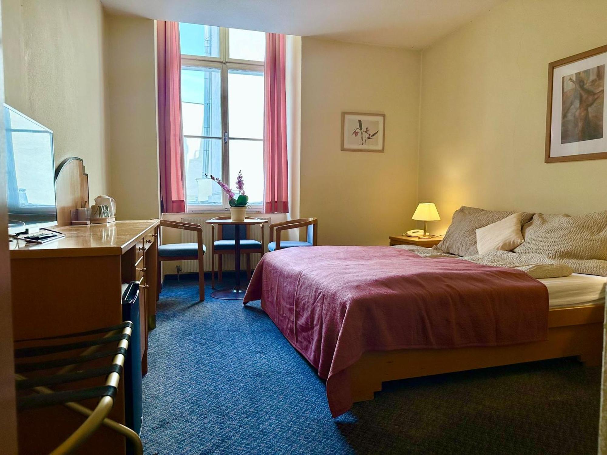 Very Central Apartments, 5 Min To City Center, No Reception Wien Eksteriør billede