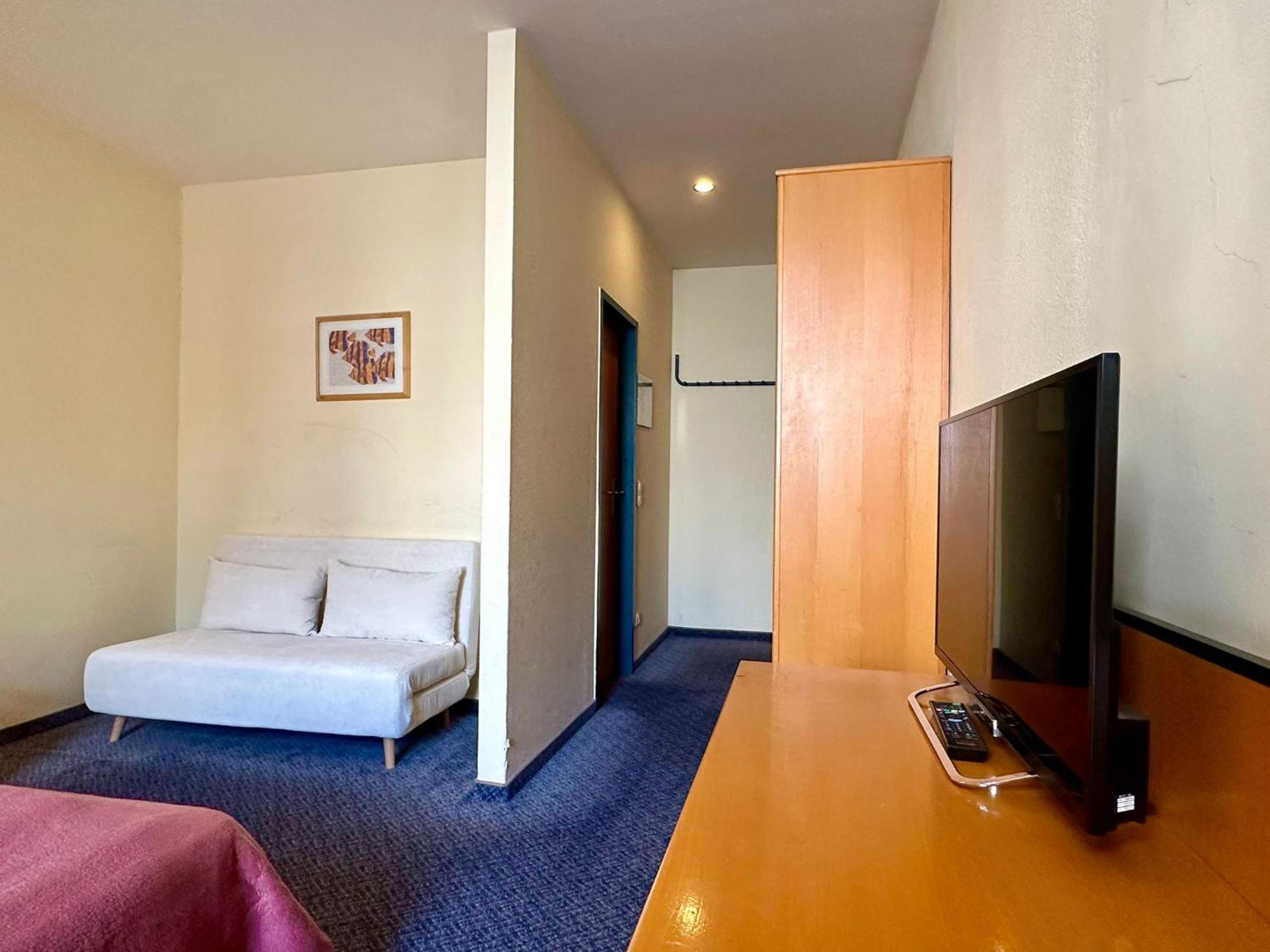 Very Central Apartments, 5 Min To City Center, No Reception Wien Eksteriør billede