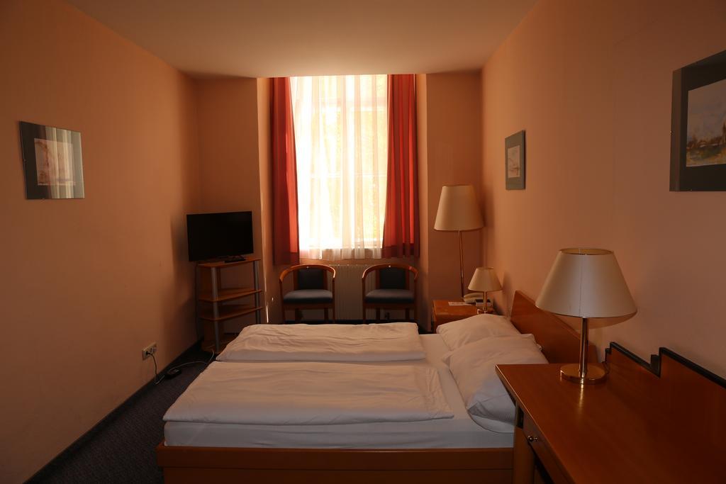Very Central Apartments, 5 Min To City Center, No Reception Wien Eksteriør billede